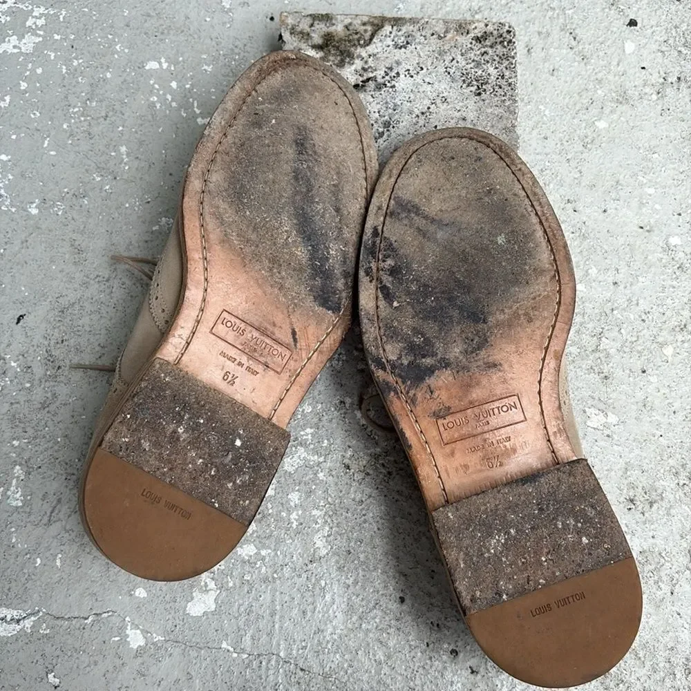 Louis Vuitton Brogues tan suede